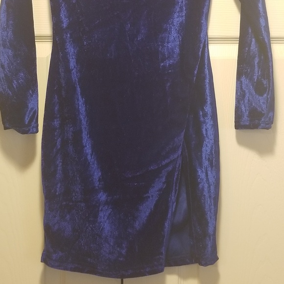 Royal Blue Light Velvet dress - Picture 2 of 6